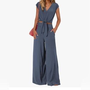 NWOT amazon 2 Pc Set